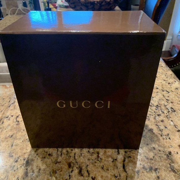 (NWT) Gucci Women\'s 5500 Series Black Dial Watch main image 8